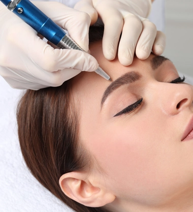 Microblading sourcils